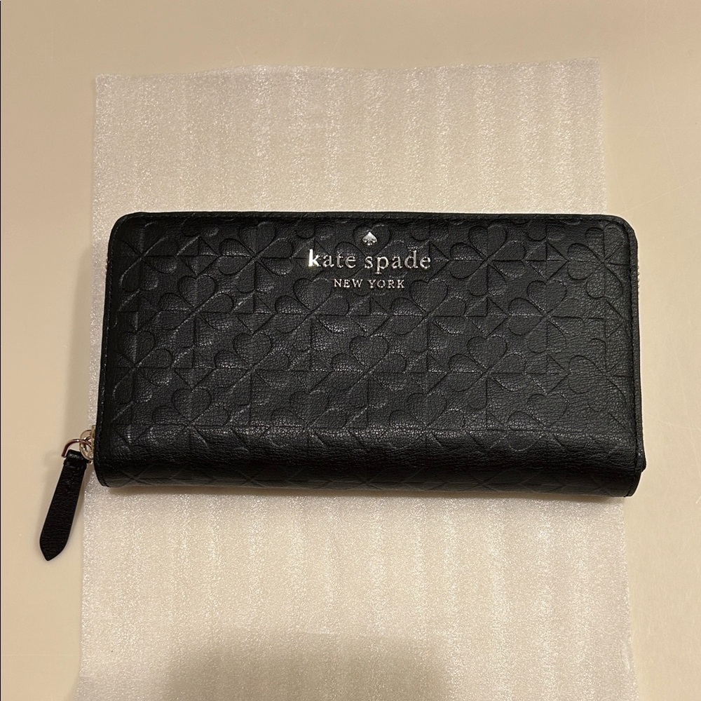 Kate Spade Women’s Black Wallet Hollie Clover Geo Embossed NWT
